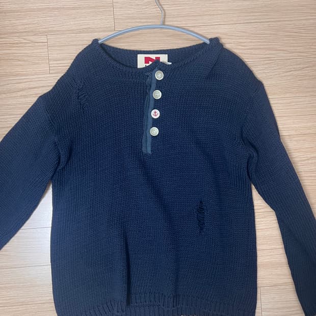 엔아카이브 디테일 헨리넥 