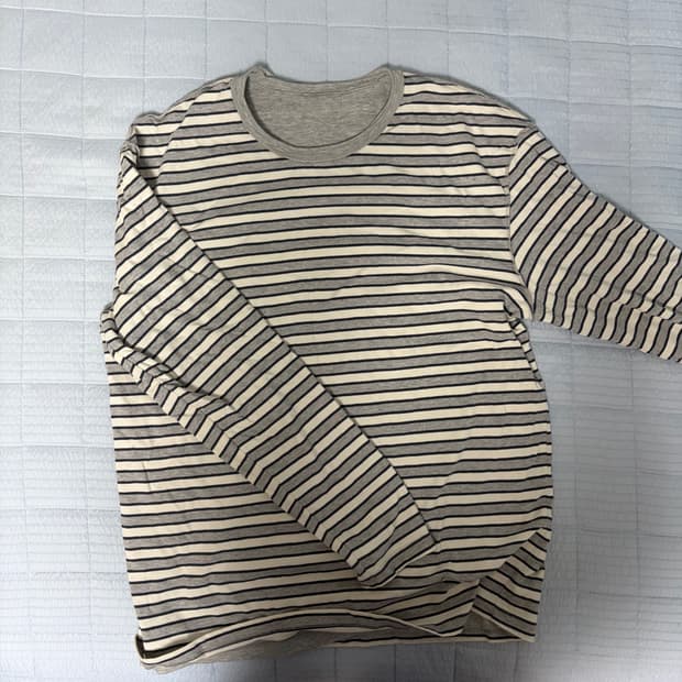 해칭룸 Two Face Stripe Tee