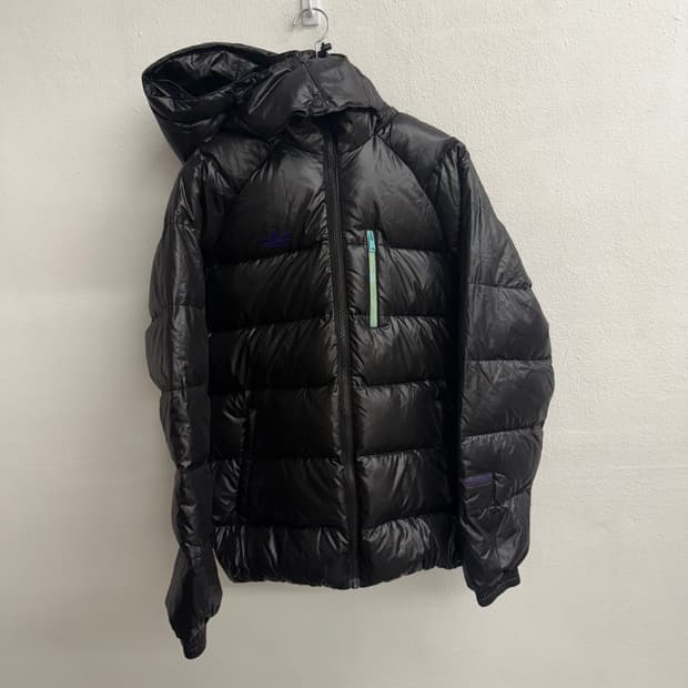 아디다스 블랙 다운 패딩 점퍼 (90)