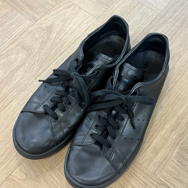 스탠스미스 데콘 블랙 270 (1회착)