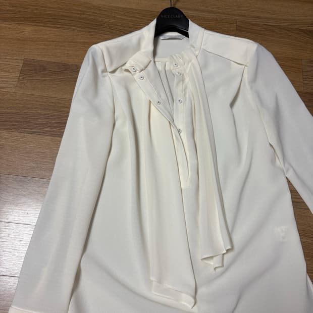 잇미샤 타이 블라우스