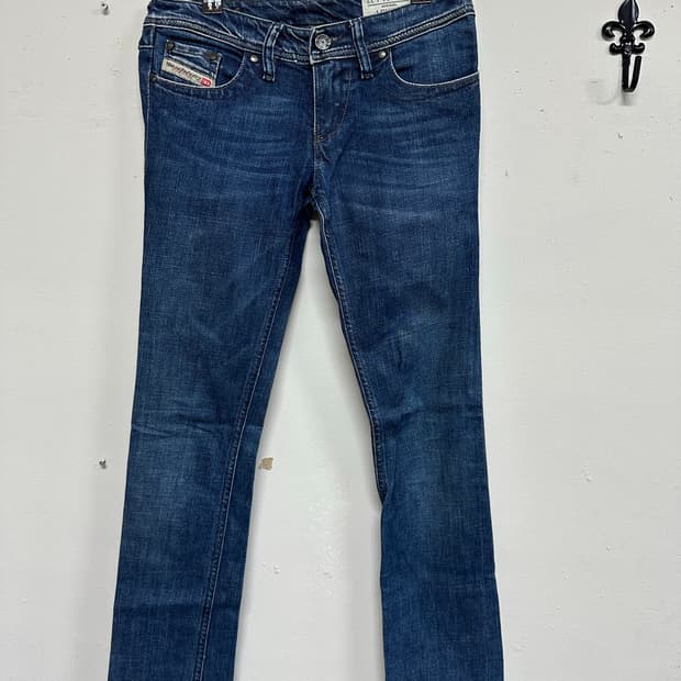 디젤 LOWKY 008WH STRETCH 데님팬츠