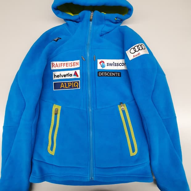 데상트 스위스 스키팀 후리스