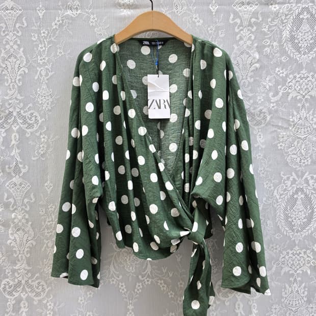자라 도트 가디건 미사용품