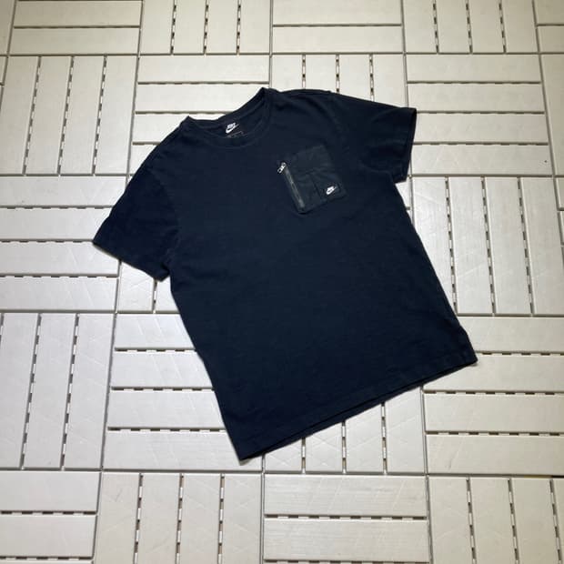 [M]나이키 지퍼 포켓 반팔티 블랙 0718