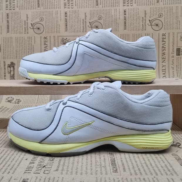 나이키 루나론 여성골프화230