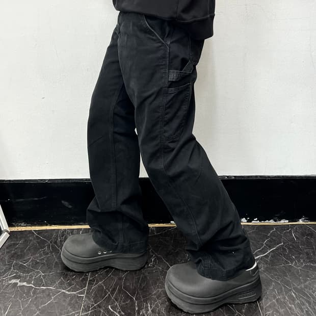 칼하트 B324-BLK 릴렉스드 워크 팬츠 블랙