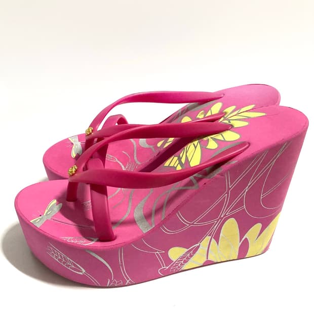 Vintage wedge sandals