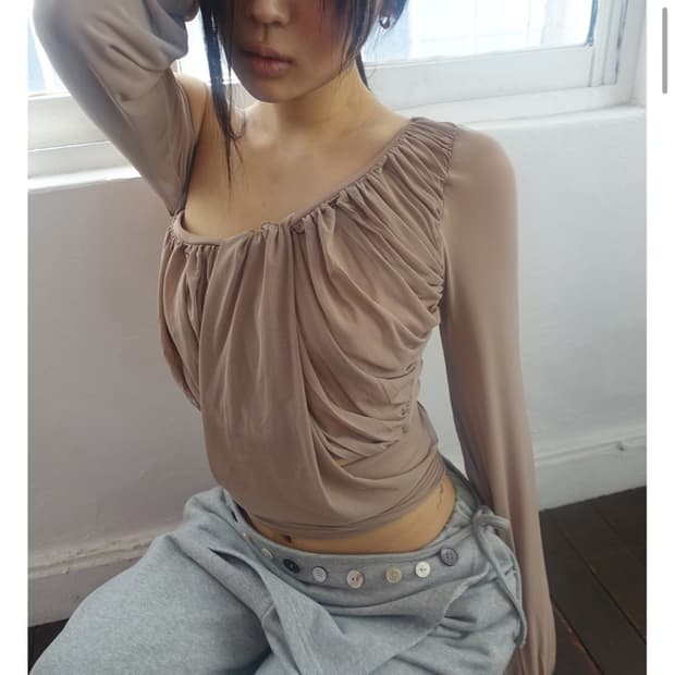 셔링 드레이프 탑