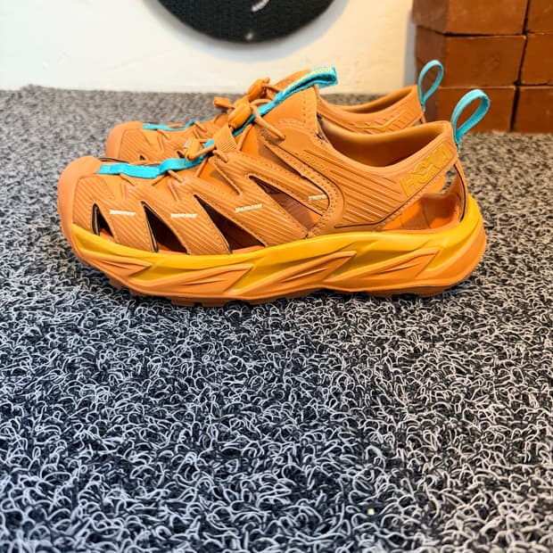 호카 오네오네 호파라 던샌드/태라코타 (Hoka Hopara Dun Sa