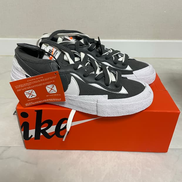Nike 블래이저 로우 사카이 그레이 