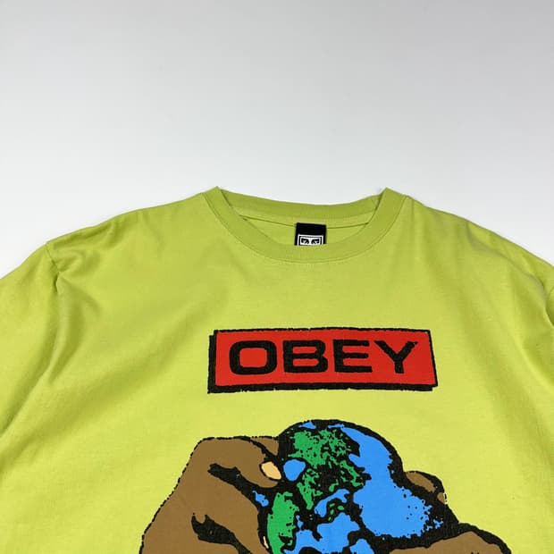 오베이 obey 지구 그래픽 반팔티 (실측 M)