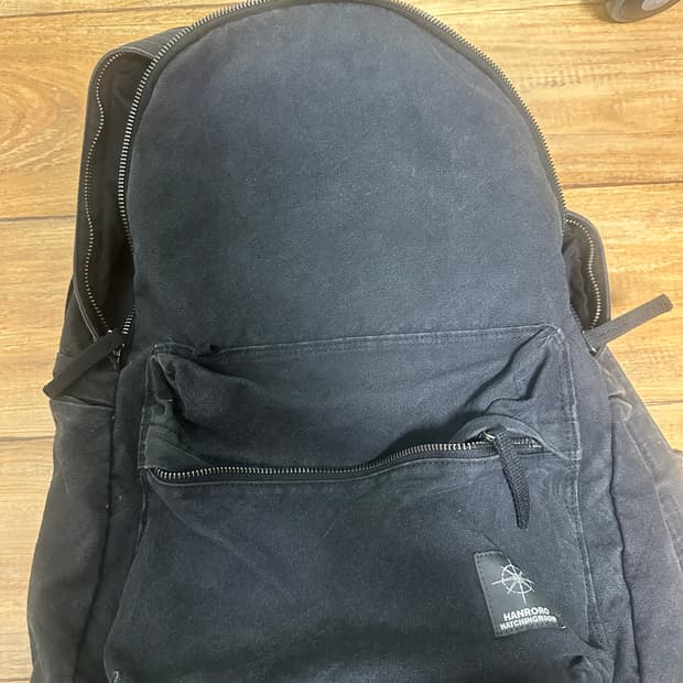 해칭룸 한로로 가방