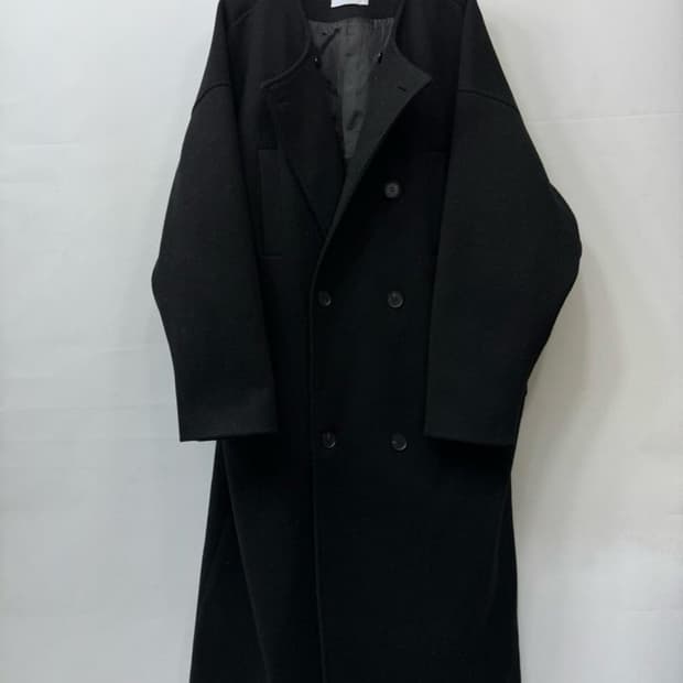 모네마켓 박시핏 더블롱코트 블랙롱코트