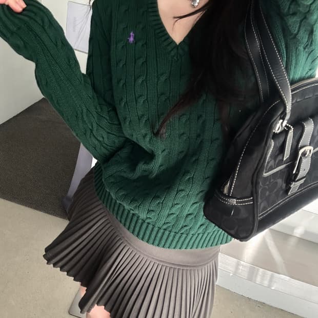 랄프로렌 스포츠 딥그린 V넥 케이블 니트 