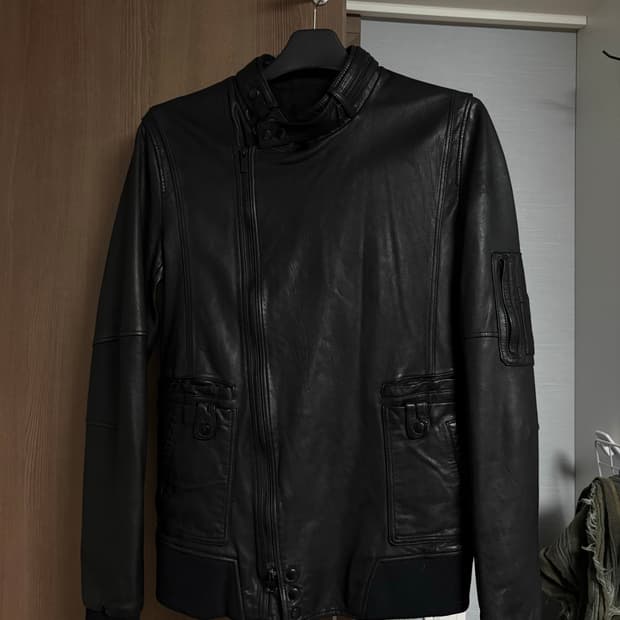 [M] 코데즈 컴바인 사이드 지퍼 레더 자켓
