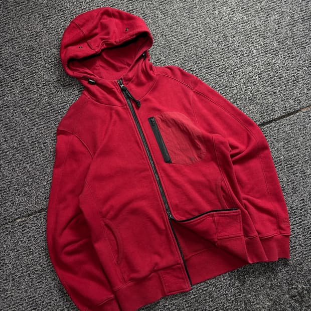 CP컴퍼니 시그니처 로고 포켓 후디 자켓 2440