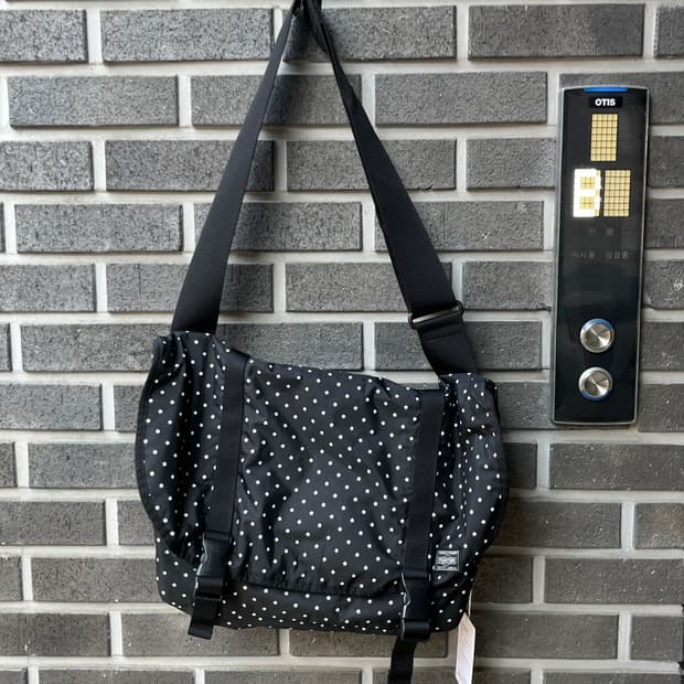 Porter 포터 별 패턴 크로스백 