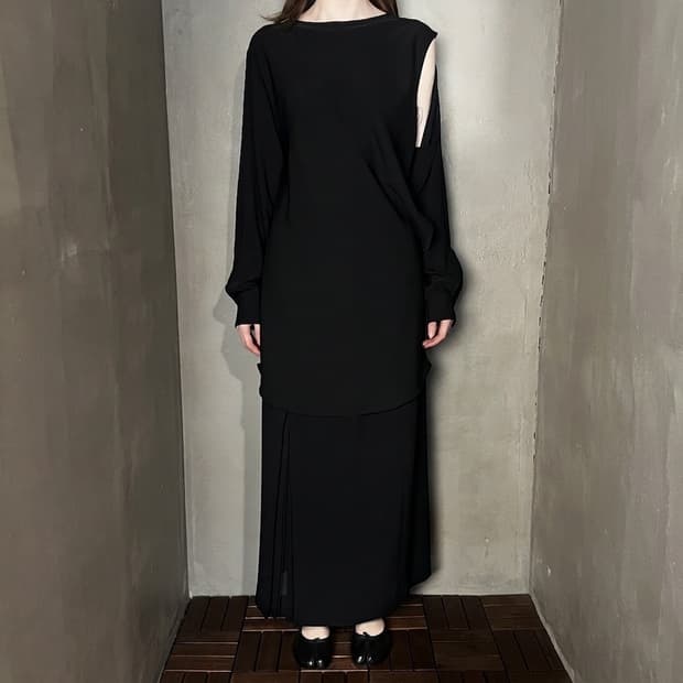 17aw MM6 마르지엘라 비대칭 컷아웃 드레스