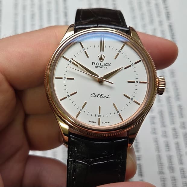 레어] 롤렉스 셀리니 50505 18K로즈골즈 올금통 화이트판 남성용
