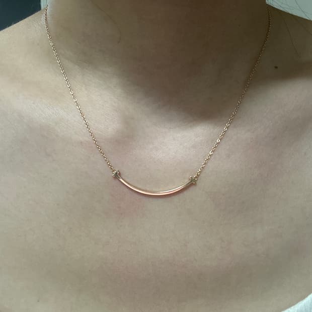 티파니 로즈골드 스마일 목걸이