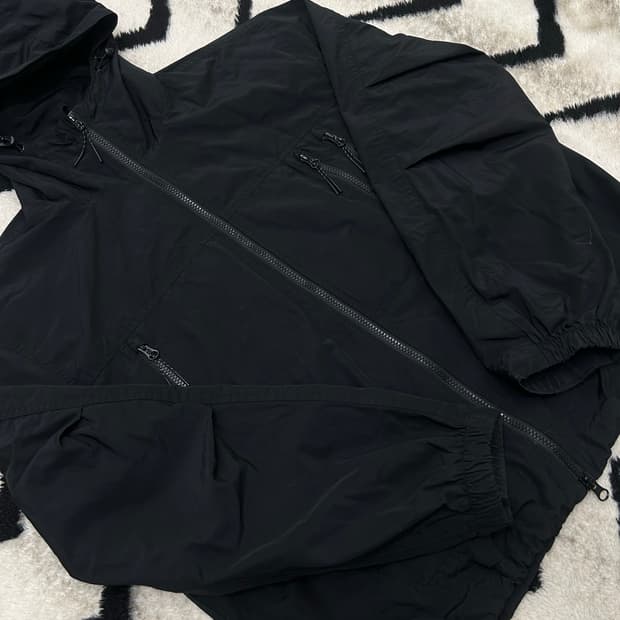 [M]에스피오나지 23ss 오버핏 후드 바람막이/블랙