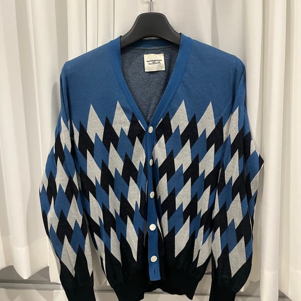 솔로이스트 14ss 아가일 가디건