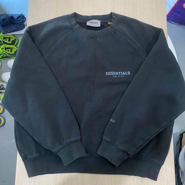 에센셜 피오오브갓 맨투맨 (M)