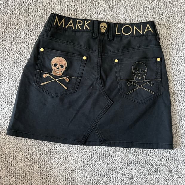 마크앤로나　블랙 골프 스커트