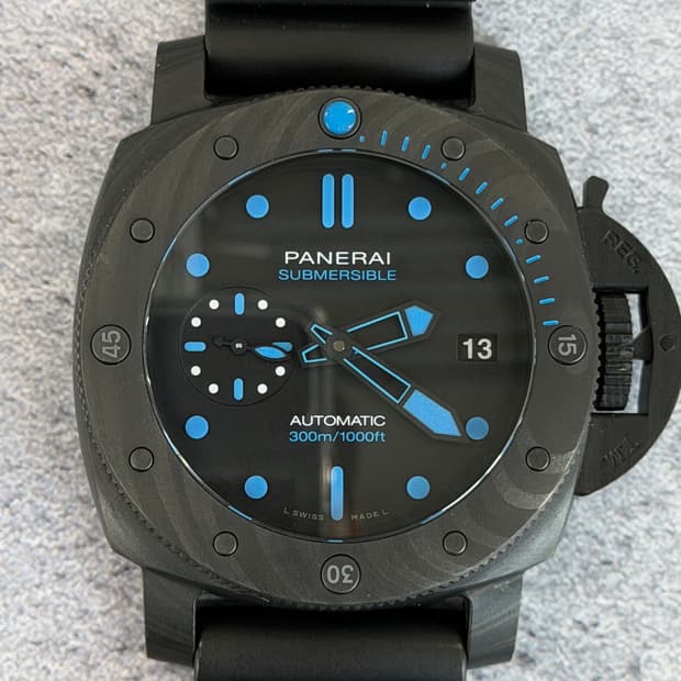 파네라이 섭머저블 Pam00960 시계 판매합니다.