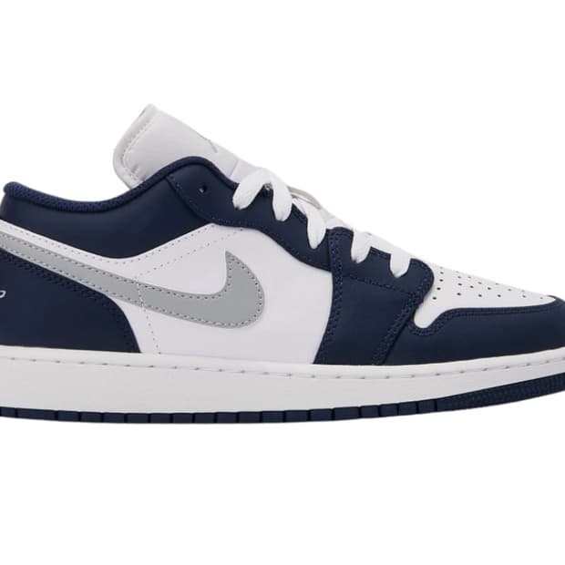 조던 1 로우 화이트 미드나잇 네이비