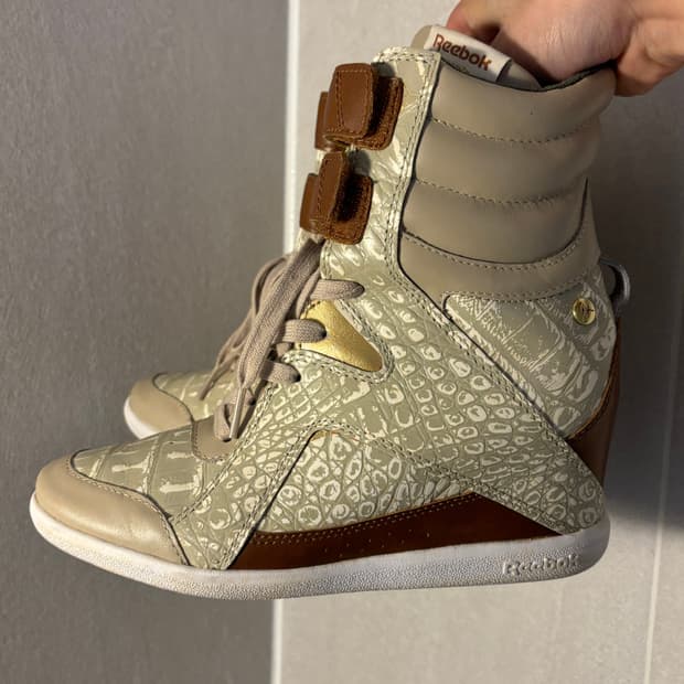 리복 X 앨리샤 키스 인힐 부츠