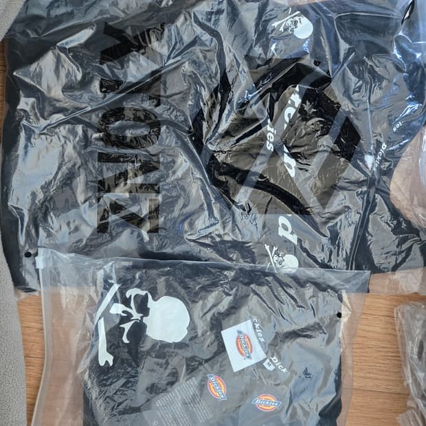 한정판 디키즈X마스터마인드 롱슬리브+반팔 