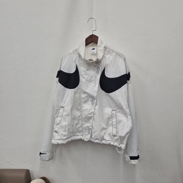 나이키 더블 빅스우시 우븐 바람막이 자켓 M