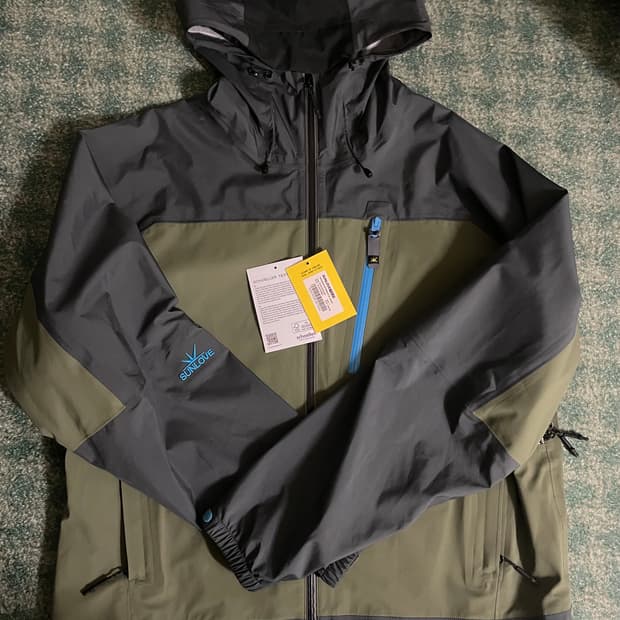 썬러브 올 웨더 3L 자켓 올리브 L사이즈