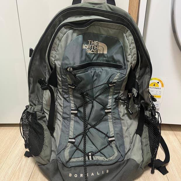 노스페이스 백팩 보레알리스 카키