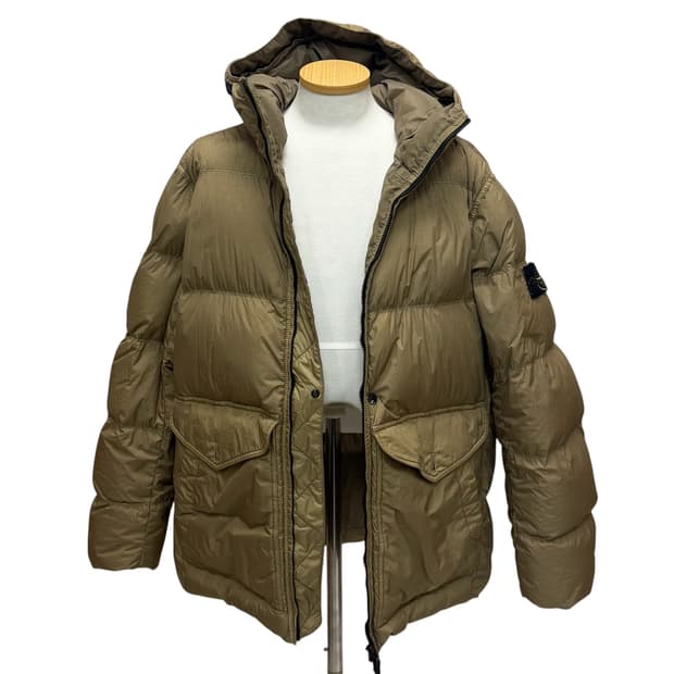 스톤아일랜드 크링클랩스 리사이클드 나일론 패딩 ( 105 )