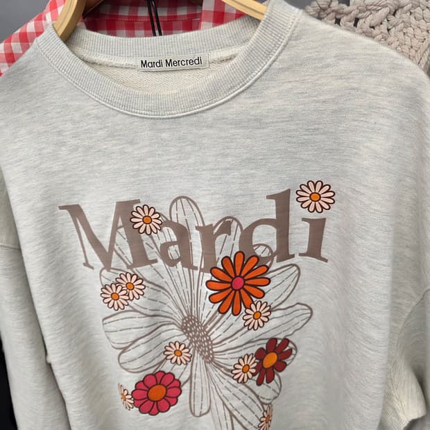 마르디  메크르디 플라워마르디 맨투맨 F