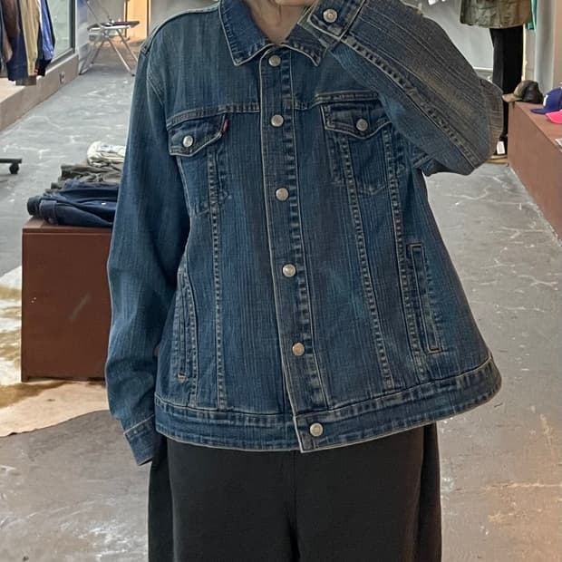 리바이스 레드탭 중청 데님 자켓 H2080