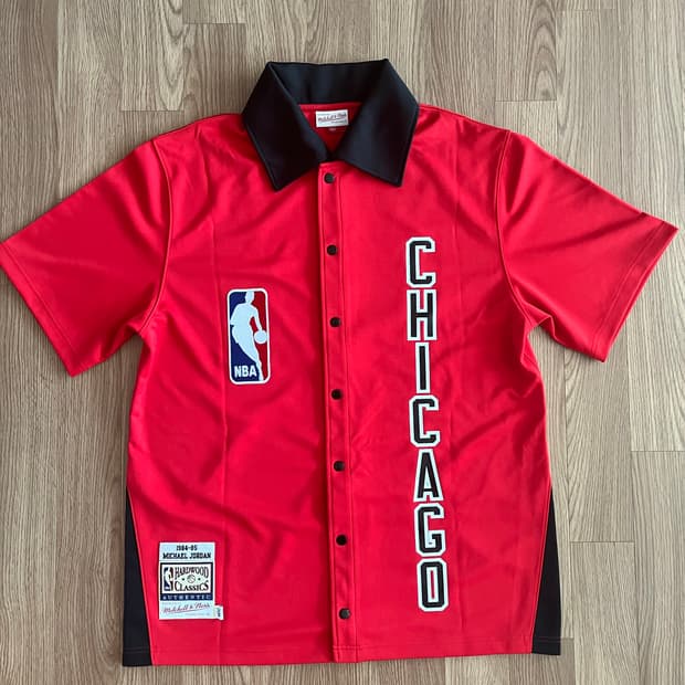 미첼앤네스 NBA어센틱 슈팅 셔츠 시카고 불스 84-85 마이클 조던