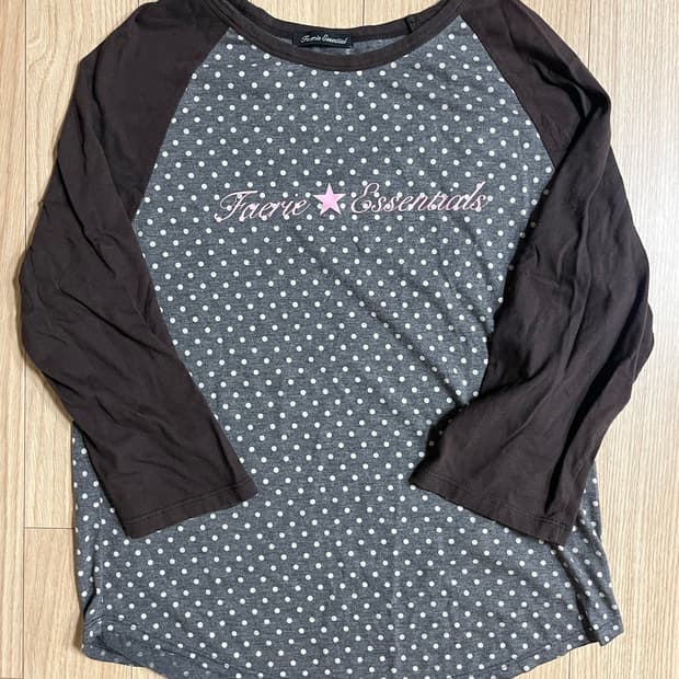 샵페어리 [F.E.E.S] dot raglan sleeve top