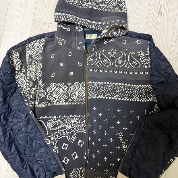 캐피탈 반다나 후드 집업