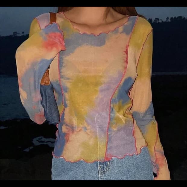 레이어드 시스루 메쉬 탑