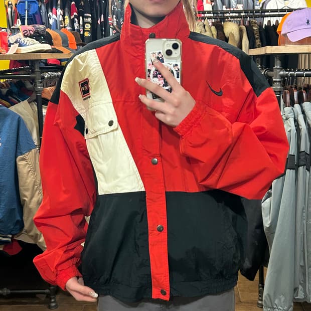 [HI] 나이키 바람막이 레드