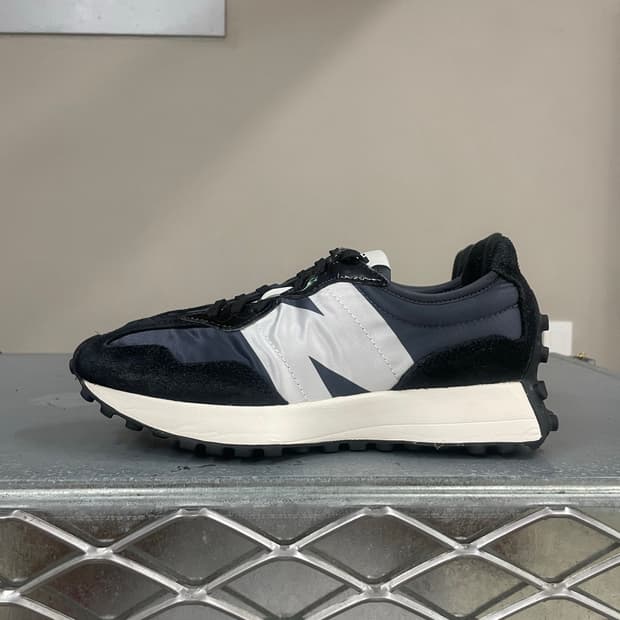 뉴발란스 327 블랙 그레이 240