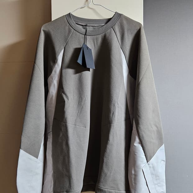 시스템옴므 맨투맨 지오메트릭