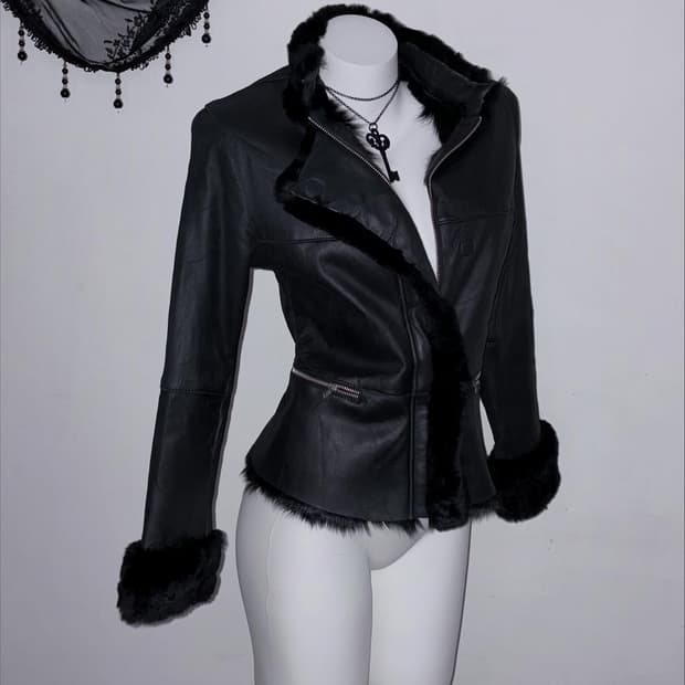 리얼퍼 블랙 무스탕 패딩 대용 겨울 아우터 