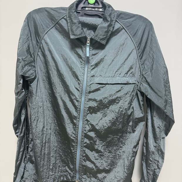 스톤아일랜드 22SS 나일론메탈 바람막이 아쿠아 M