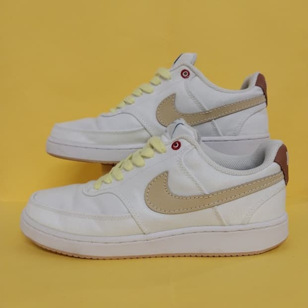 남성 나이키 코트 비전 로우 캔버스 화이트 세서미 운동화 (240)