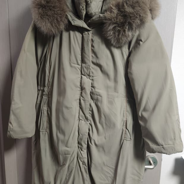 헤지스 거위털 롱 패딩 푸퍼코트, M